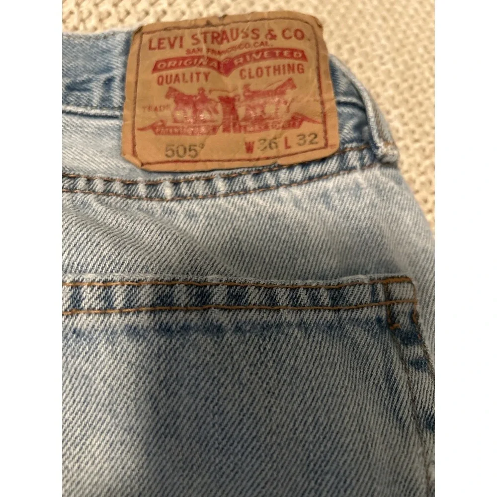 Levi's 505 Jeans Mens W36 L32 Light Wash Denim Straight Leg Distressed Worn #110